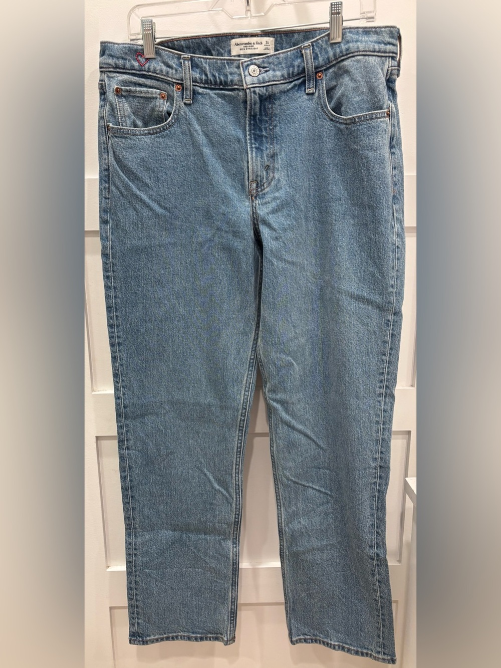 Abercrombie & Fitch Light Blue Mid-Rise 90s Straight-Leg Jeans Size 31